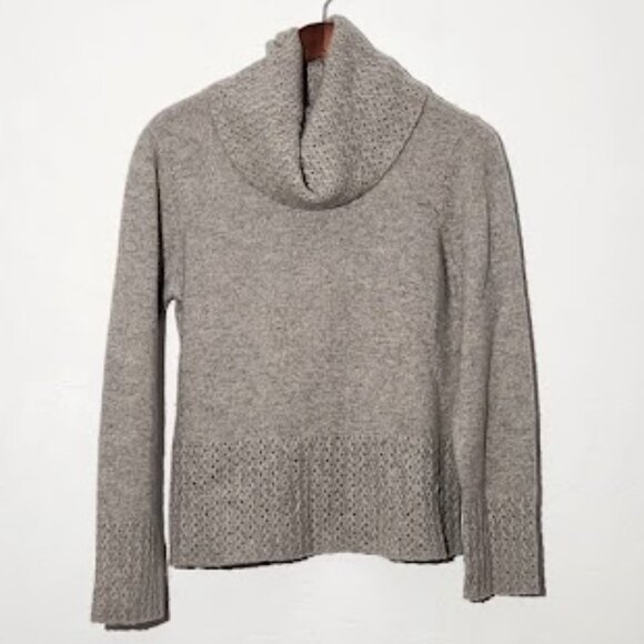 I. Magnin Women's Cowl Neck Cashmere Sweater in size Medium - Picture 1 of 5